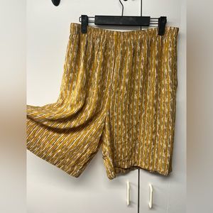 Vintage Carole Little Shorts in Mustard, White and Black Stripe